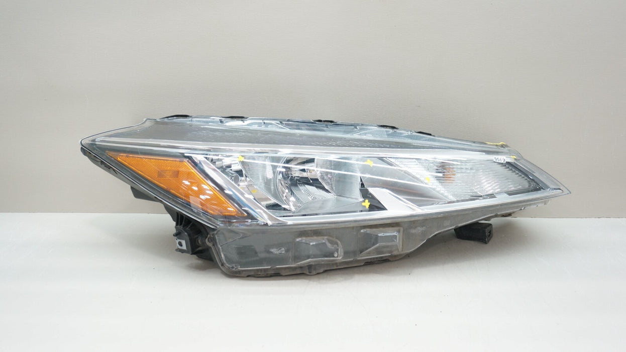2021-2023 NISSAN KICKS FRONT RIGHT PASSENGER SIDE HALOGEN HEADLIGHT OEM