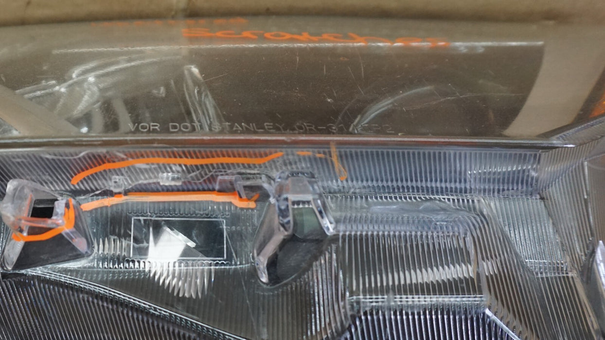 2017-2018 TOYOTA RAV-4 RAV4 FRONT DRIVER SIDE HEADLIGHT HEAD HALOGEN LAMP OEM