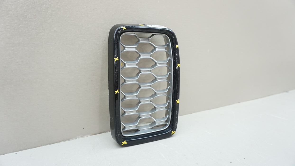 2017-2020 JEEP GRAND CHEROKEE FRONT GRILLE INSERT OEM 5ZV10TRMAA