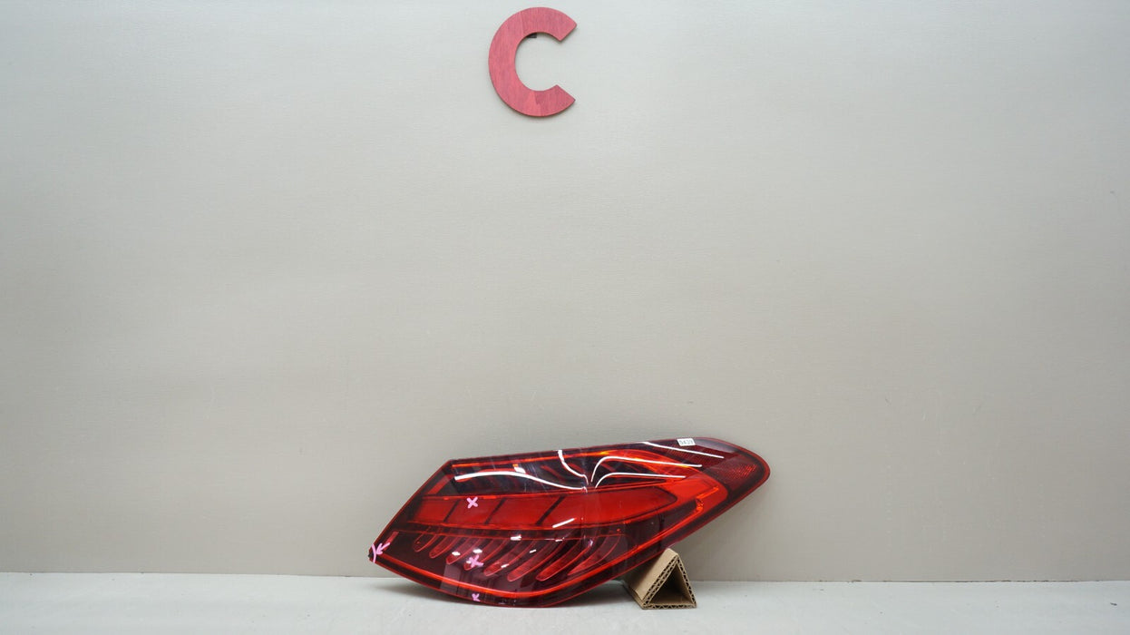 2022-2023 MERCEDES BENZ C300 REAR RH RIGHT PASSENGER SIDE LED TAIL LIGHT OEM