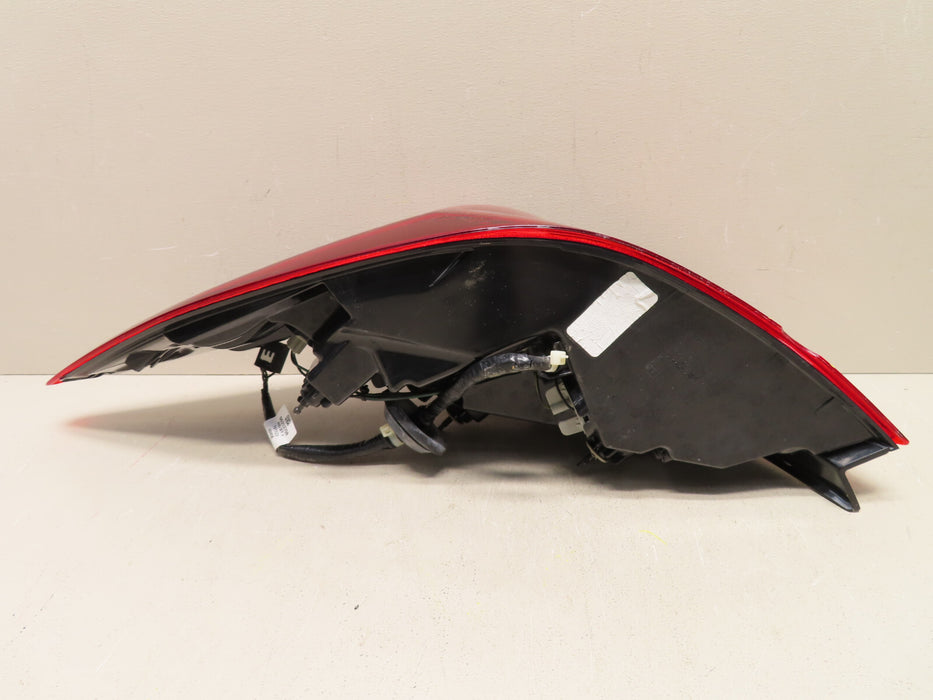 2019 2020 HYUNDAI ELANTRA LEFT DRIVER LED/HALOGEN TAIL LIGHT OUTER OEM