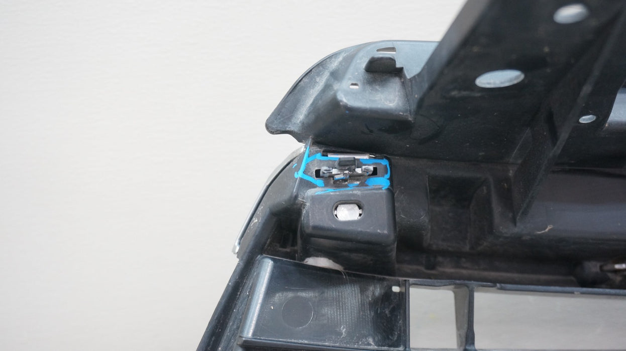 2014-2016 TOYOTA HIGHLANDER FRONT BUMPER RADIATOR GRILLE OEM 53111-0E150