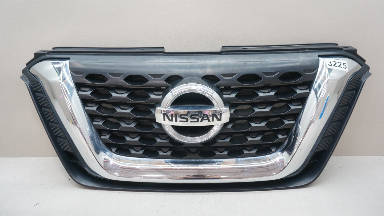 2018-2020 NISSAN KICKS FRONT BUMPER GRILLE GRILL OEM 62310-5RB0A