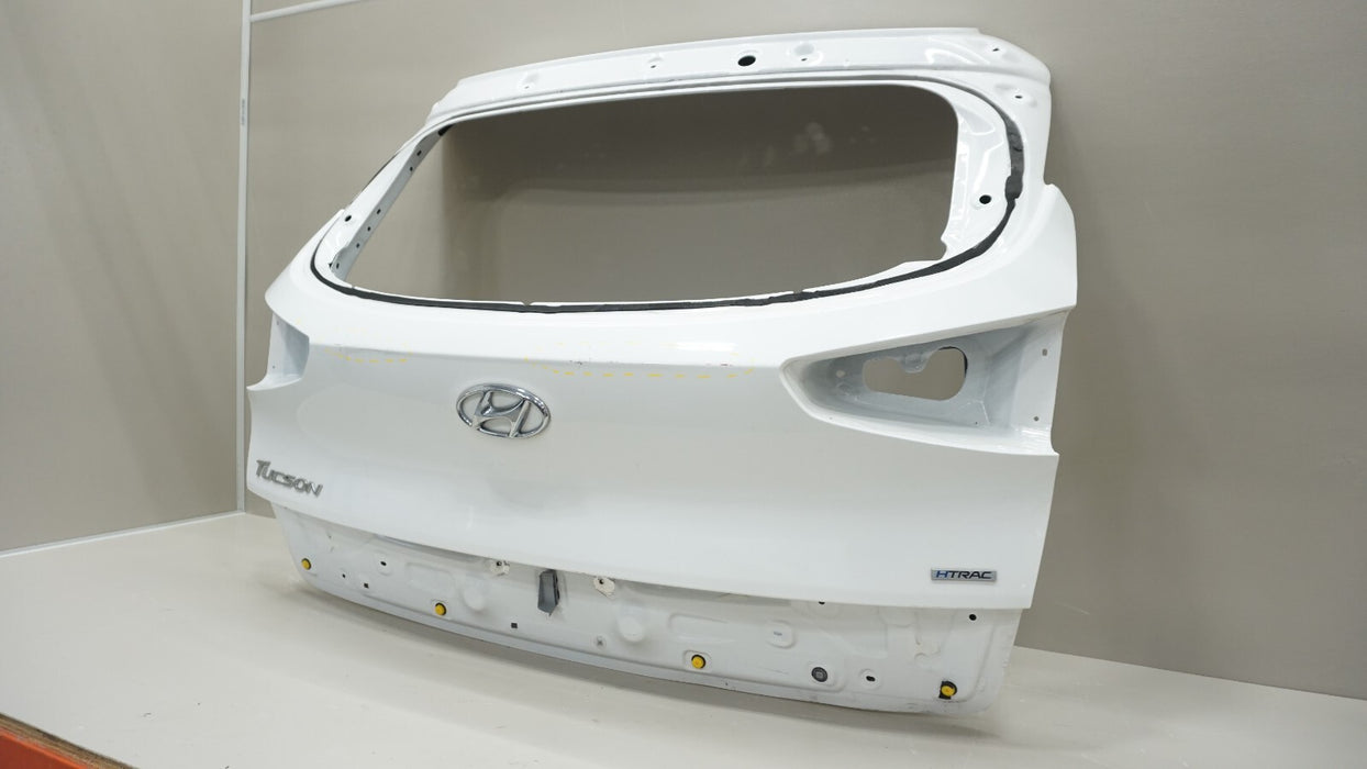 2016-2018 HYUNDAI TUCSON REAR TRUNK LID TAILGATE LIFTGATE SHELL 73700D3050 OEM