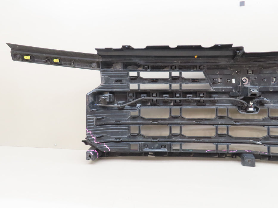 2022 2023 CHEVROLET SILVERADO 1500 FRONT RADIATOR GRILL GRILLE W/CAMERA OEM