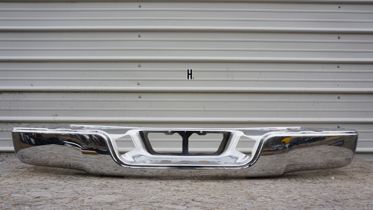 2007-2013 TOYOTA TUNDRA REAR BUMPER FACE BAR WITHOUT TOW PACKAGE OEM