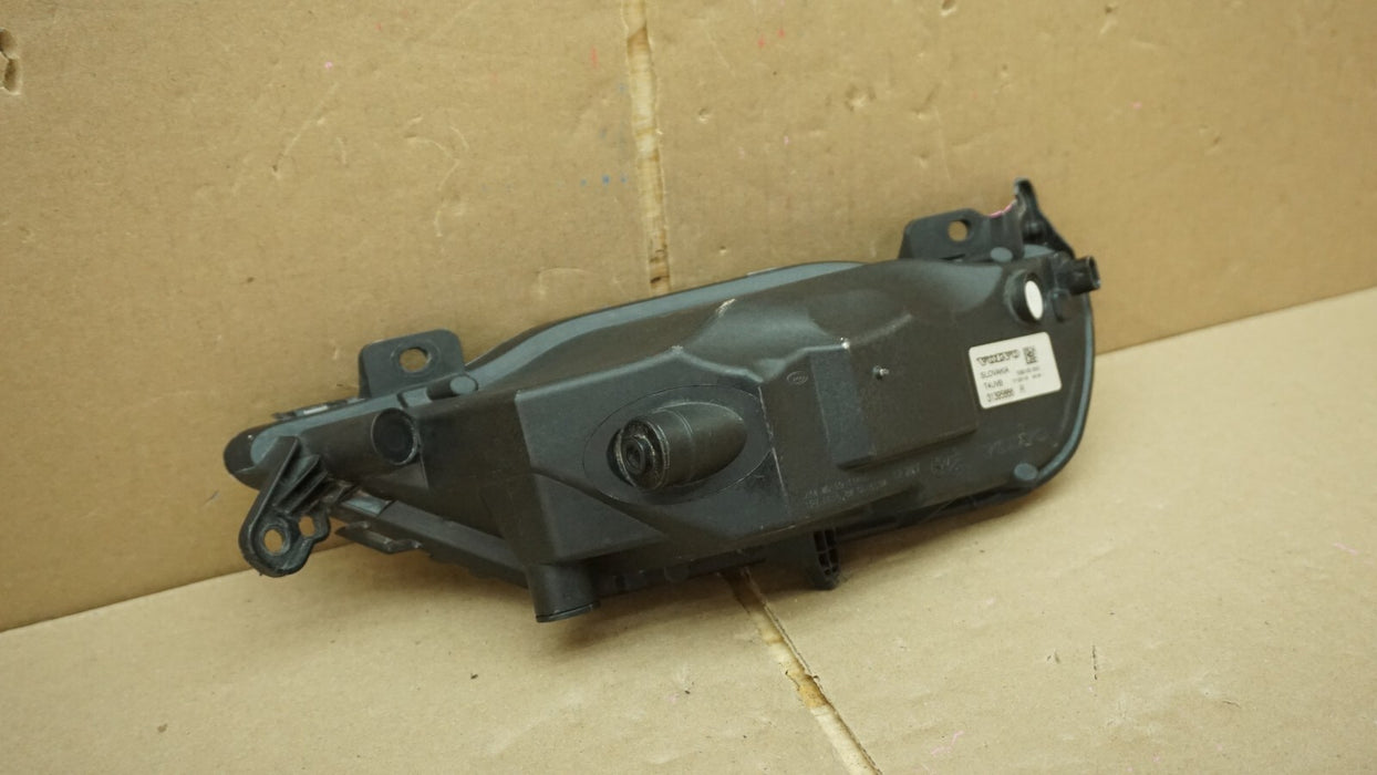 2016-2020 VOLVO XC90 FRONT RIGHT PASSENGER FOG LIGHT LED OEM 31395866