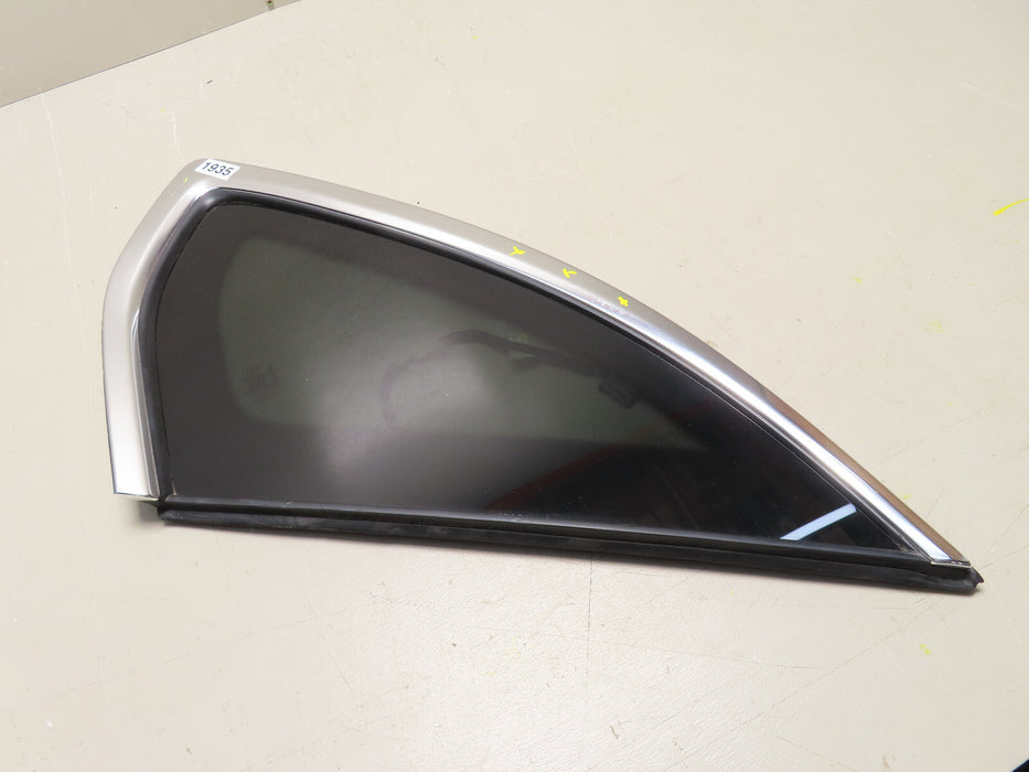 2016-2020 BENTLEY BENTAYGA REAR RIGHT PASSENGER SIDE QUARTER PANEL GLASS OEM