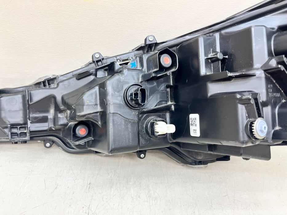 2020-2022 TOYOTA COROLLA LED RIGHT PASSENGER HEADLIGHT HEADLAMP OEM