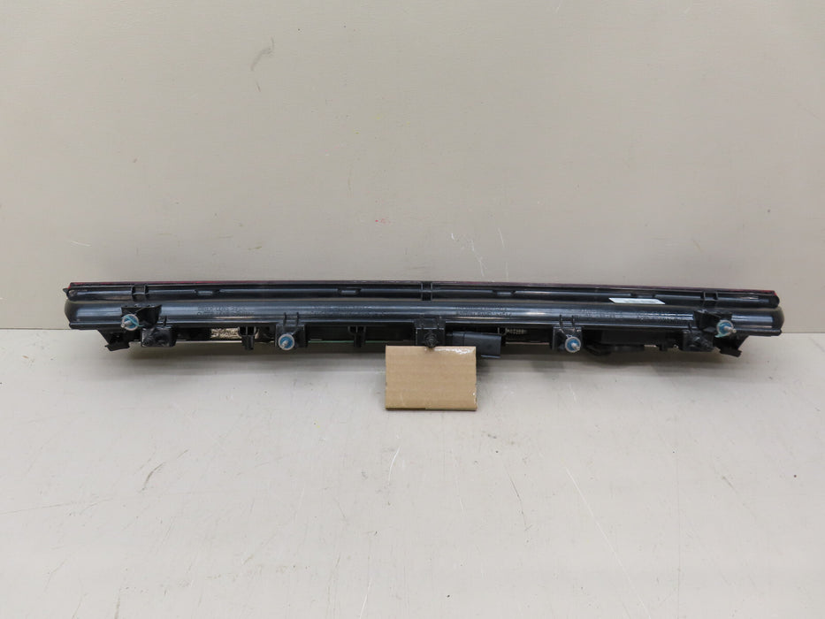 2020-2023 LINCOLN CORSAIR REAR TAIL LIGHT FINISH PANEL OEM