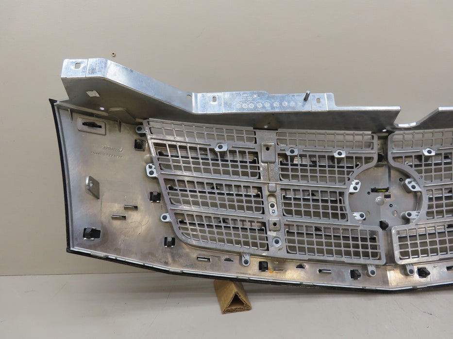 2007-2014 CADILLAC ESCALADE FRONT UPPER MAIN GRILLE OEM 20824253
