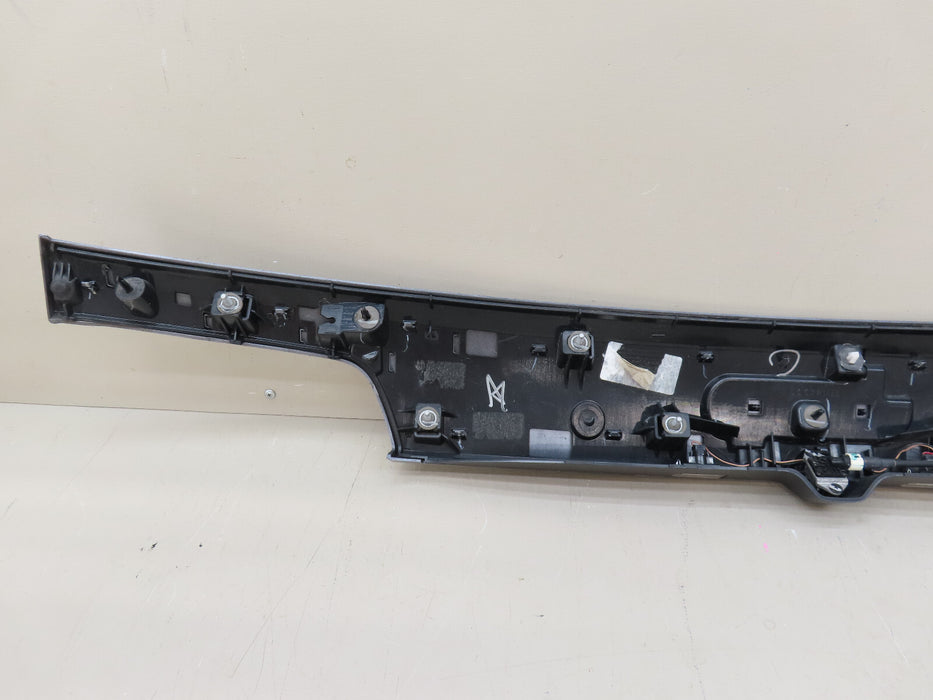 2017-2021 JEEP GRAND CHEROKEE REAR GATE TRIM MOLDING W/CAMERA OEM 1WD55TRMACD