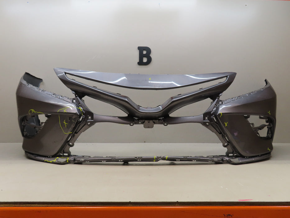 2018 2019 2020 TOYOTA CAMRY FRONT BUMPER COVER OEM