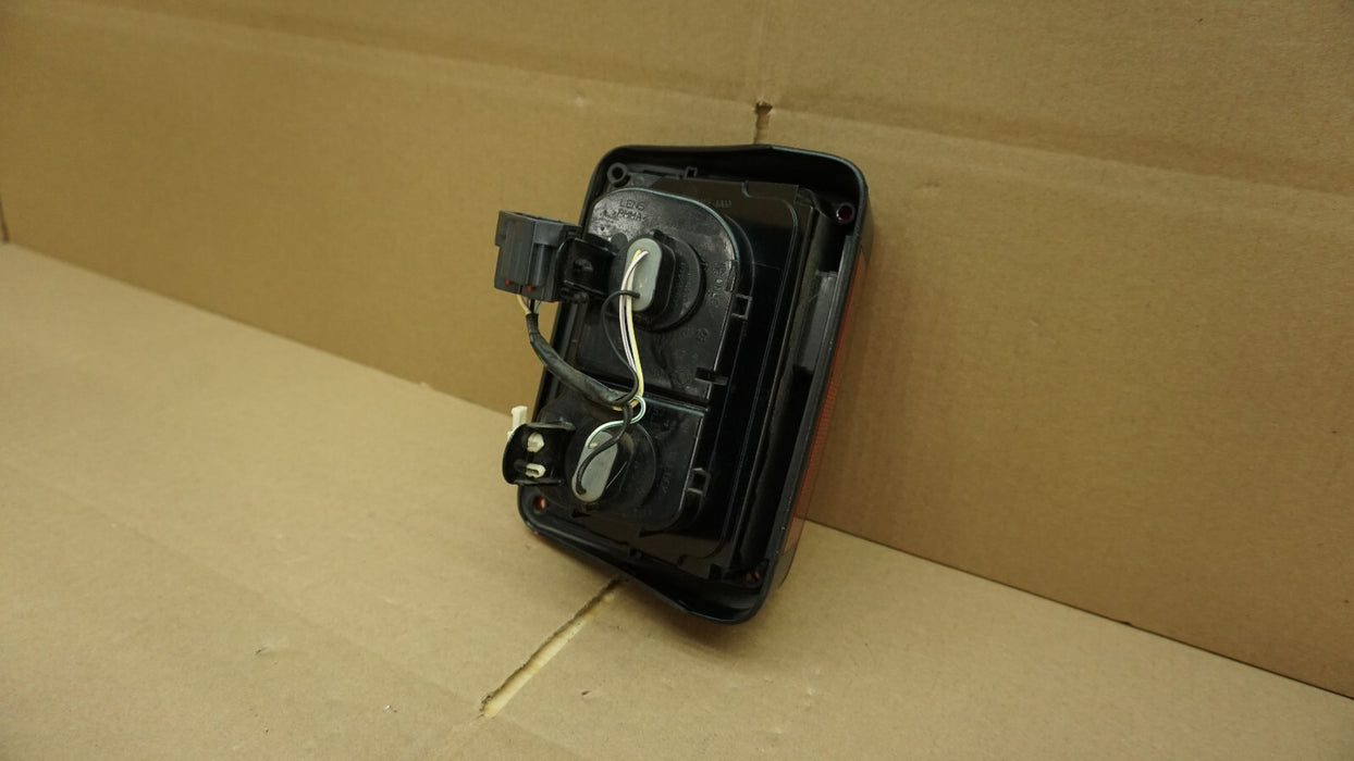 2007-2015 JEEP WRANGLER LEFT DRIVER SIDE TAIL LIGHT HALOGEN OEM 55077891AF