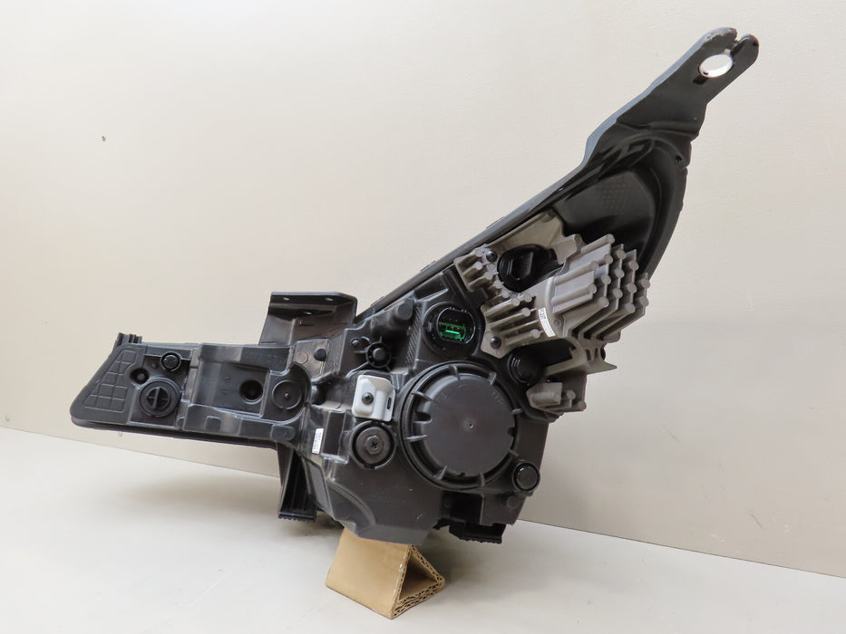 2021-2022 HYUNDAI ELANTRA RIGHT PASSENGERS HEADLIGHT OEM
