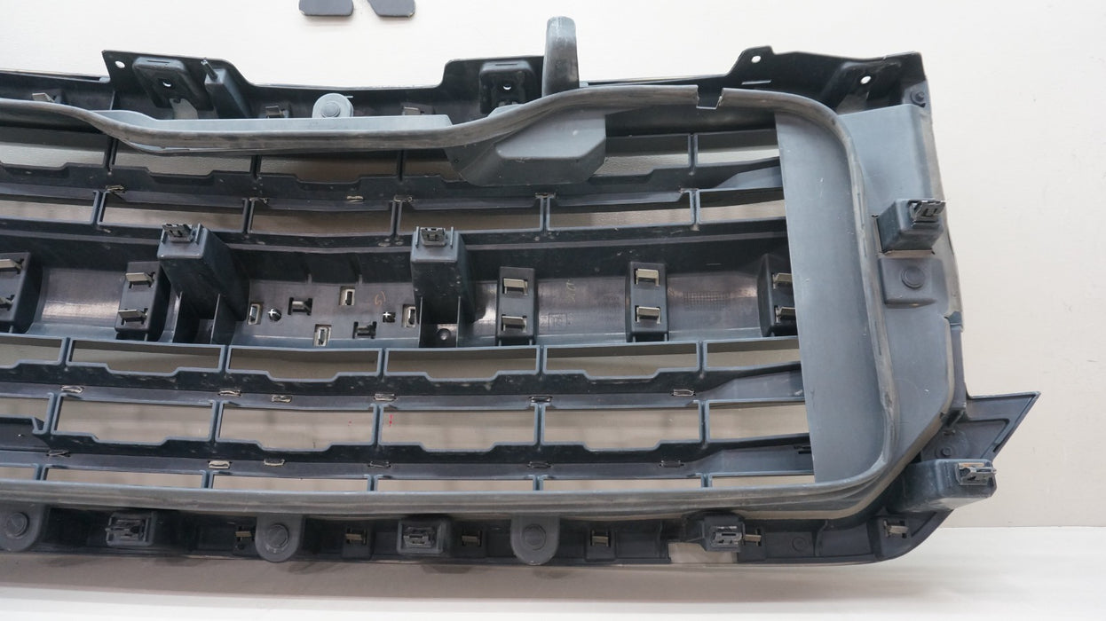 2016-2018 CHEVROLET SILVERADO 1500 FRONT RADIATOR GRILLE GRILL 23485656 OEM