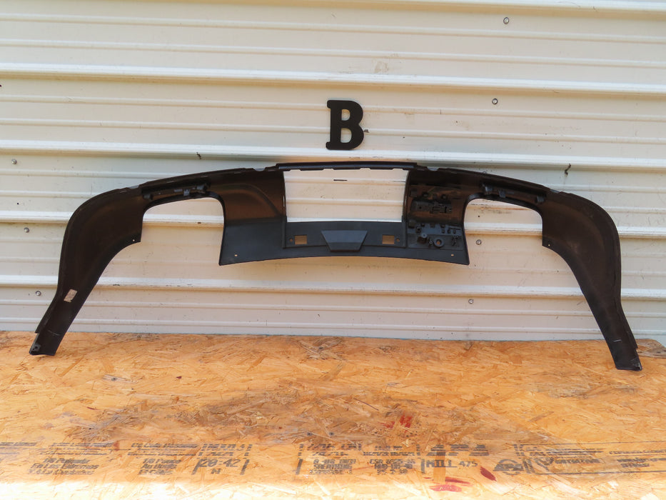 2017-2021 CHEVROLET TRAVERSE REAR LOWER VALANCE BUMPER COVER OEM 84294625