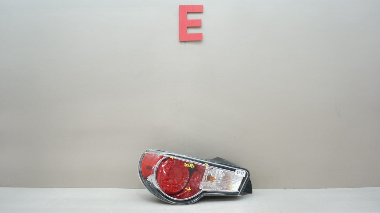 2013-2016 SUBARU BRZ REAR LEFT DRIVERS SIDE TAIL LIGHT OEM