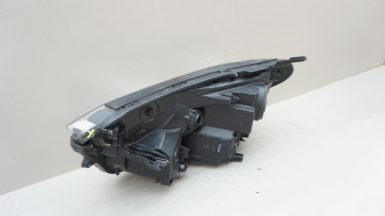 2016-2018 TOYOTA RAV4 FRONT RIGHT PASSENGER SIDE HEADLIGHT LAMP HALOGEN OEM