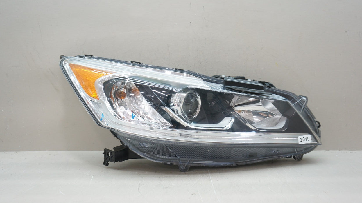 2016-2017 HONDA ACCORD FRONT RIGHT PASSENGER SIDE HALOGEN HEADLIGHT OEM