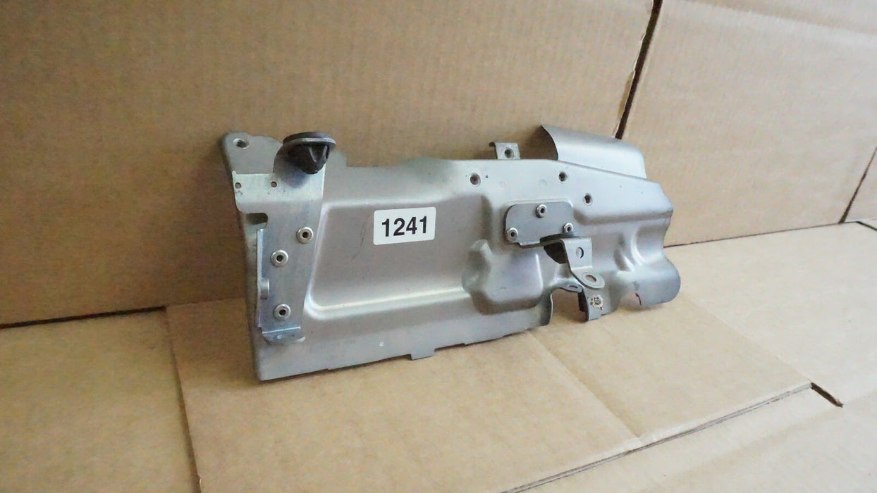 2016-2020 MERCEDES C63 AMG W205 4.0L M177 TURBO RIGHT PASSENGER HEAT SHIELD OEM
