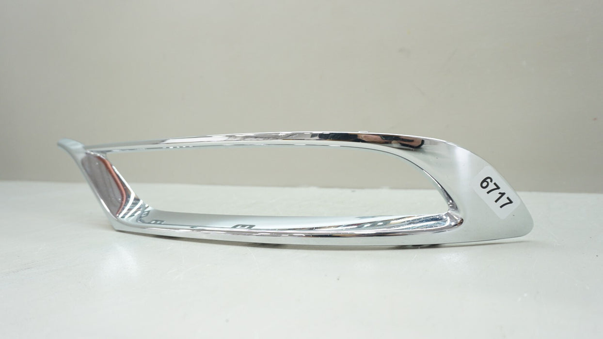 2015-2020 CHRYSLER 300 FRONT LEFT DRIVERS SIDE FOG LIGHT BEZEL TRIM OEM