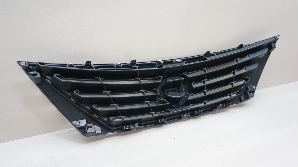 2012-2014 NISSAN VERSA FRONT BUMPER RADIATOR GRILLE OEM 623103BA5A