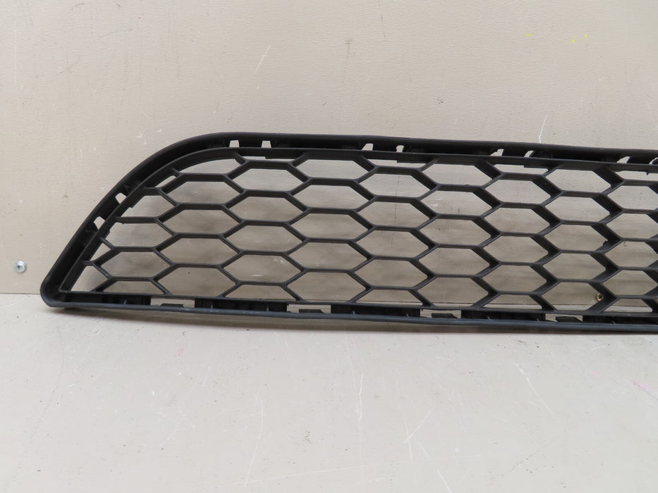 2016-2019 NISSAN SENTRA FRONT LOWER BUMPER CENTER GRILLE GRILL OEM 62254-4FY0A