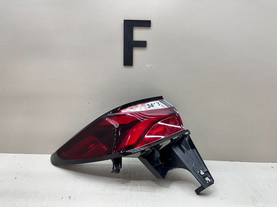 2019-2022 CHEVROLET BLAZER LH LEFT DRIVER OUTER LED TAIL LIGHT LAMP 84584303