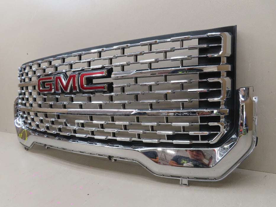 2020-2022 GMC ACADIA DENALI FRONT RADIATOR GRILLE W/ EMBLEM BADGE OEM 84818781