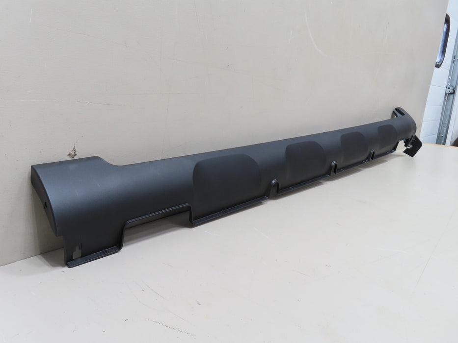 2020-2021 HYUNDAI VENUE LEFT ROCKER SKIRT MOLDING COVER PANEL OEM 87751-K2000