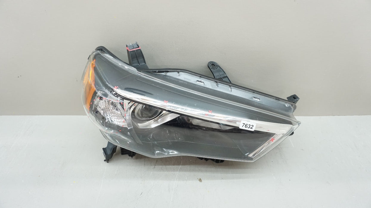 2014-2018 TOYOTA 4RUNNER FRONT RH RIGHT PASSENGER SIDE HEADLIGHT OEM