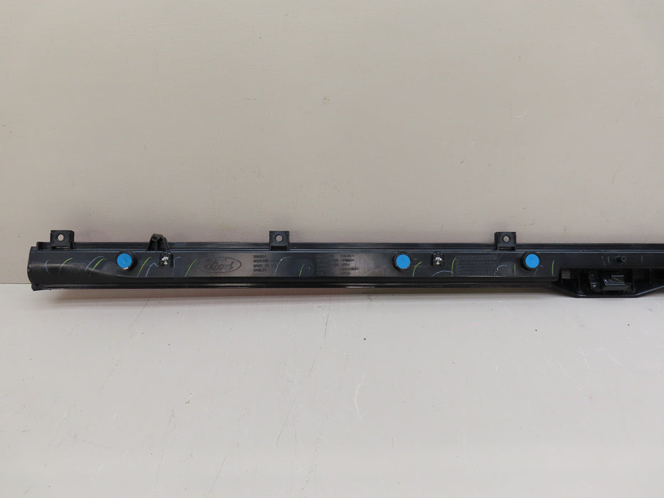 2022-2024 FORD F150 F-150 LIGHTNING REAR CENTER TAILGATE TAIL LIGHT LED OEM
