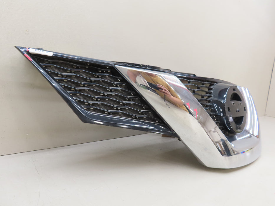 2015-2017 NISSAN ROGUE FRONT RADIATOR GRILL GRILLE OEM