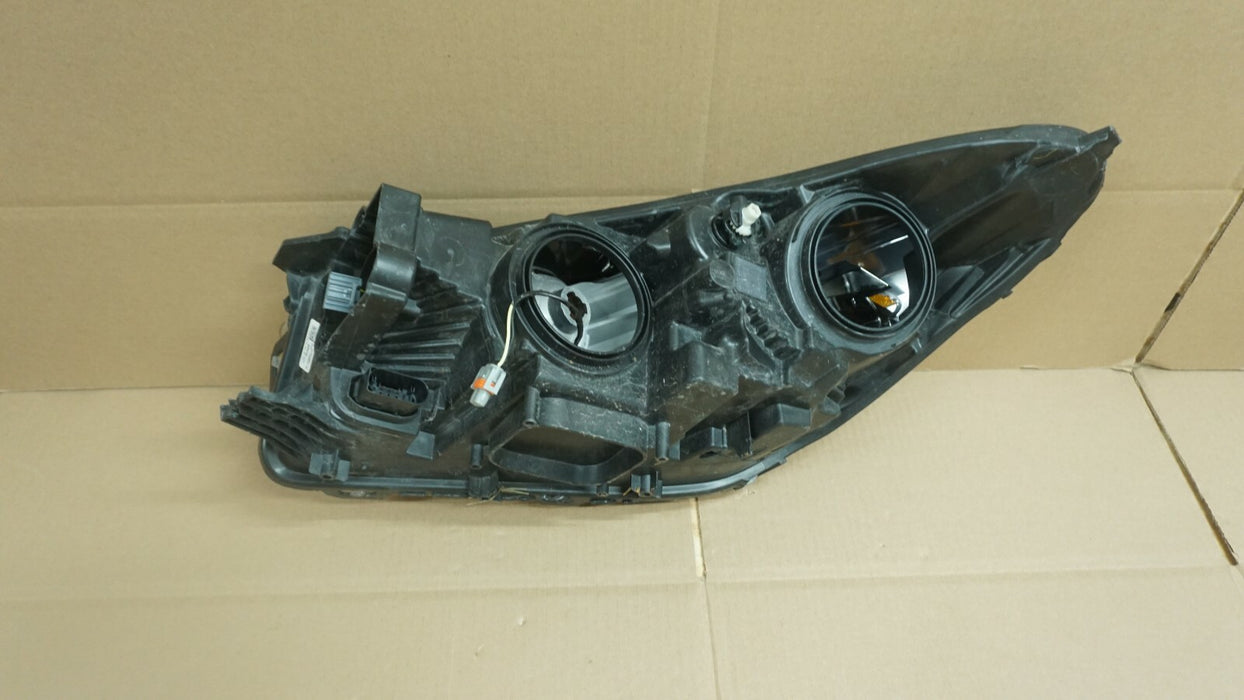 2017 2018 2019 FORD ESCAPE RIGHT PASSENGER SIDE HEADLIGHT HEADLAMP OEM