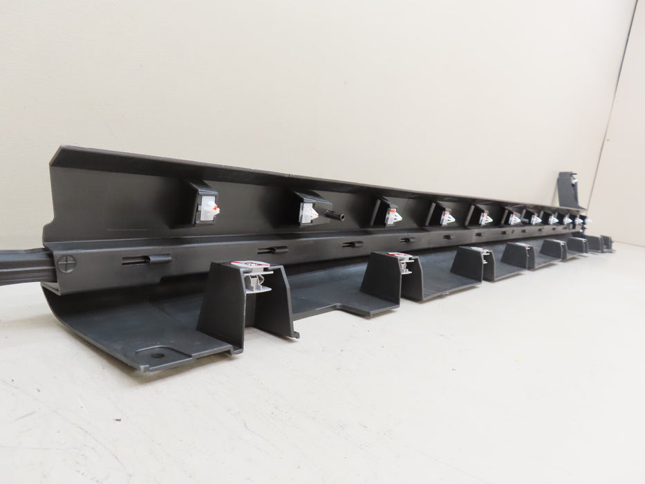2015-2019 LINCOLN MKC RIGHT PASSENGER ROCKER PANEL OEM