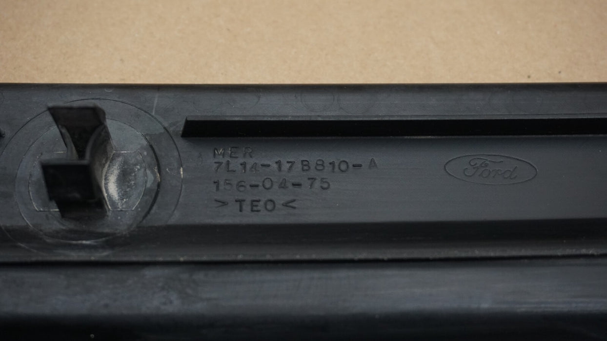 2011 - 2017 FORD EXPEDITION REAR BUMPER UPPER STEP PAD COVER PANEL OEM