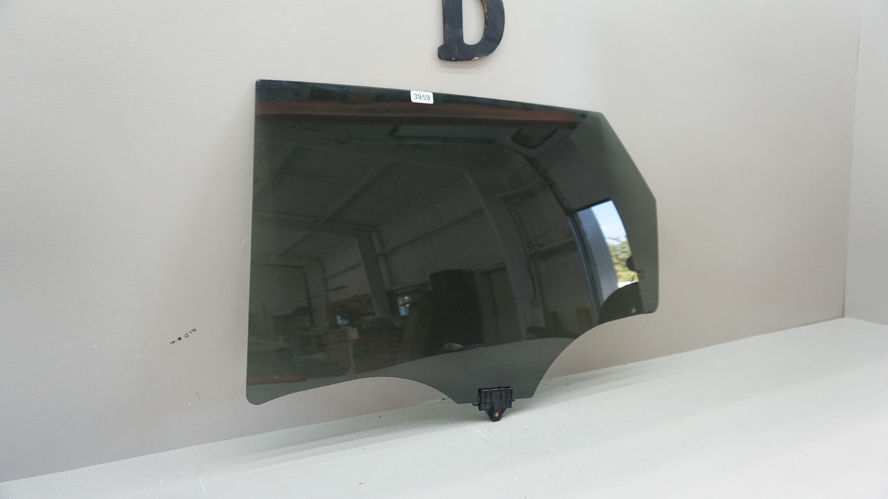 2021-2023 KIA SELTOS REAR LH LEFT DRIVER SIDE DOOR GLASS WINDOW OEM 43R016943