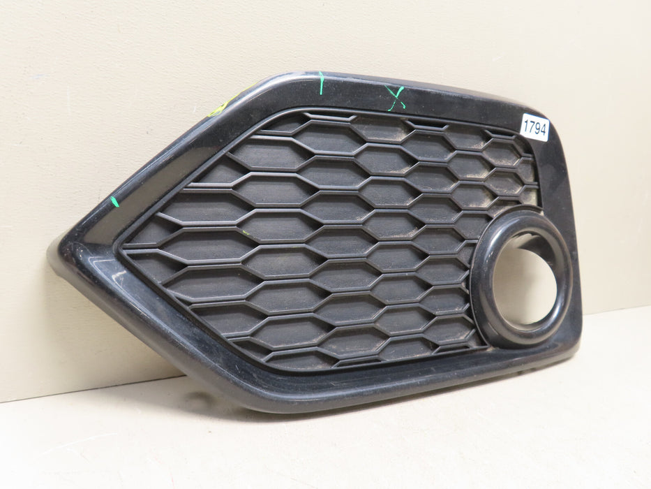 2017 2018 HONDA CIVIC FRONT LEFT DRIVER FOG LIGHT COVER BEZEL OEM P#71108-TGG-A2