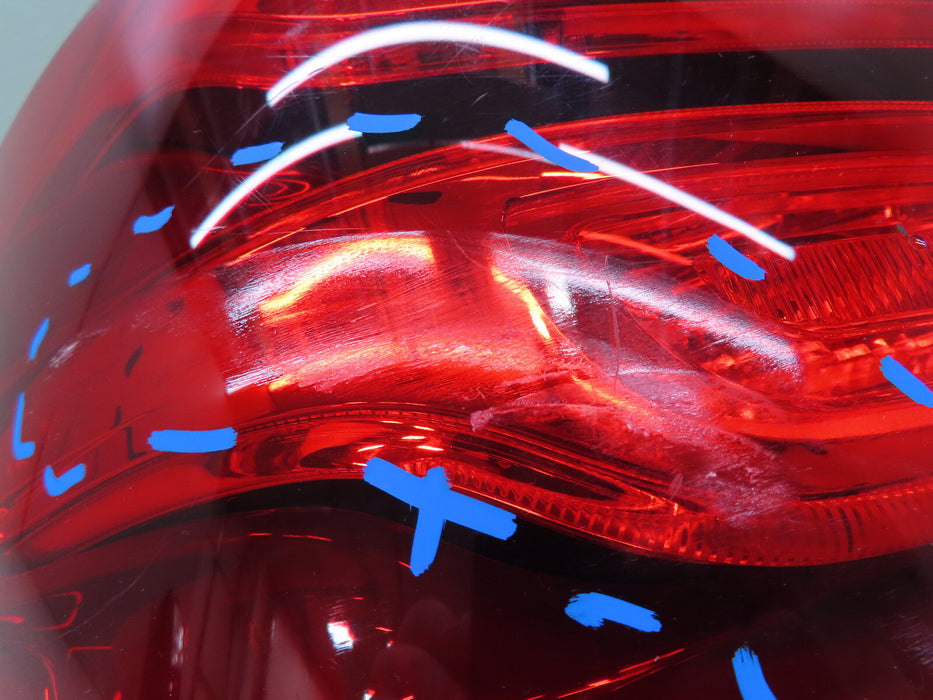 2013-2015 MERCEDES-BENZ GLK 250 REAR LEFT DRIVER SIDE TAIL LIGHT OEM A2049060357