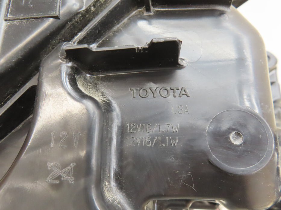 2020 2021 2022 TOYOTA HIGHLANDER FRONT LEFT DRIVER HEADLIGHT LED OEM