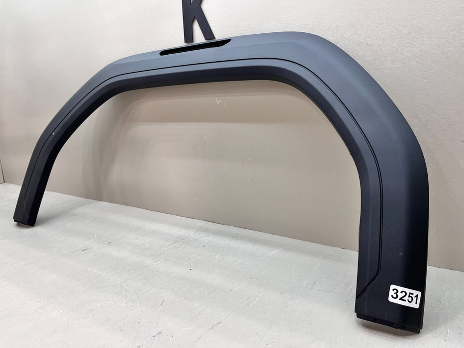 2020-2026 GMC SIERRA 2500 3500HD LH REAR FENDER FLARE 86315155 OEM