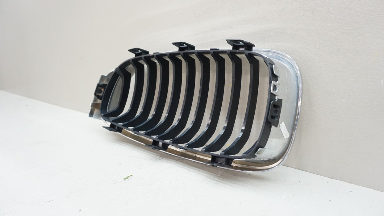 2014-2016 BMW 328I GT FRONT UPPER RH RIGHT RADIATOR GRILLE GRILL OEM 7294804