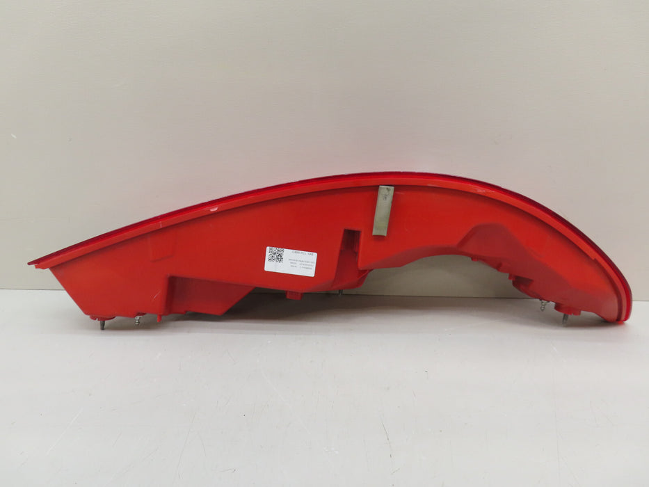 2015-2019 LINCOLN MKC REAR RIGHT PASSENGER SIDE TAIL LIGHT OEM