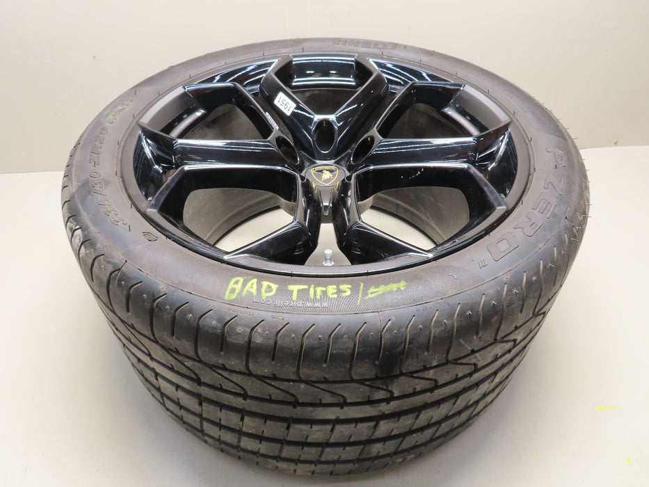 LAMBORGHINI AVENTADOR LP700 20" REAR GENUINE RIM 470601025A 12JX20H2 BAD TIRE!!