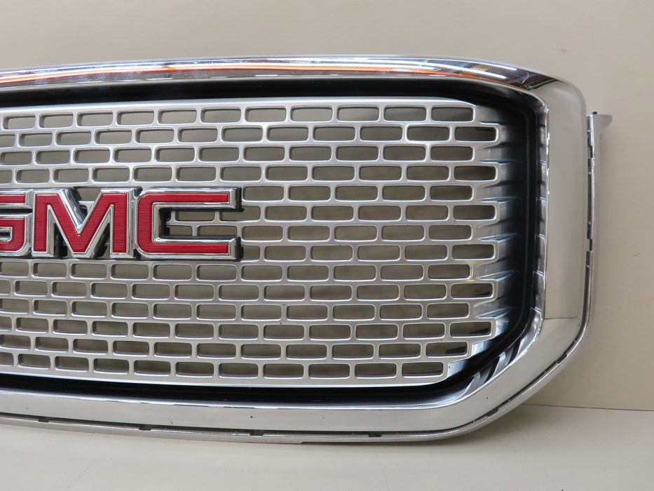 2015-2020 GMC YUKON DENALI FRONT RADIATOR GRILL GRILLE OEM 84119633