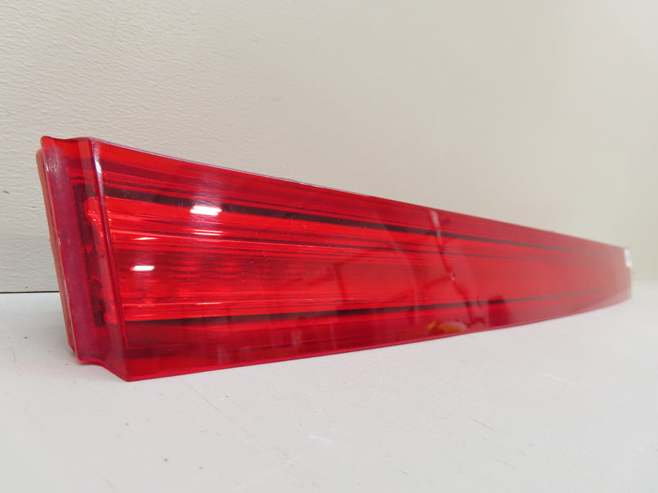 2015-2019 LINCOLN MKC REAR LIFTGATE CENTER LED TAIL LIGHT OEM