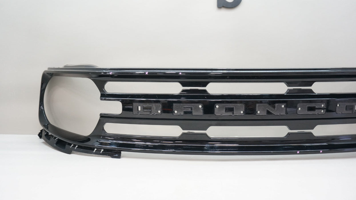 2021-2025 FORD BRONCO SPORT FRONT BUMPER RADIATOR GRILLE OEM M1PB-8200-C