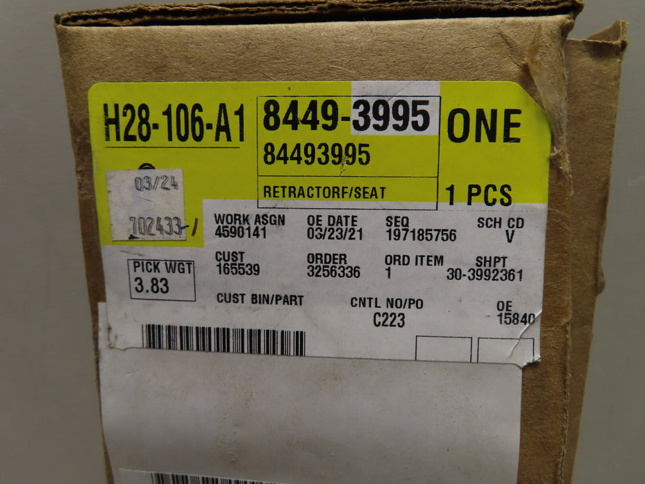 NEW GENUINE GENERAL MOTORS SEAT BELT RETRACTOR KIT P#84493995 OEM
