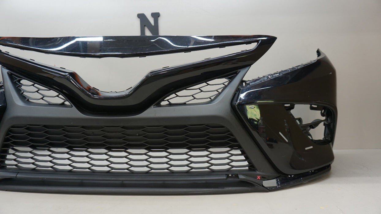 2018-2020 TOYOTA CAMRY SPORT SE FRONT BUMPER COVER OEM  18 19 20 53113-06230